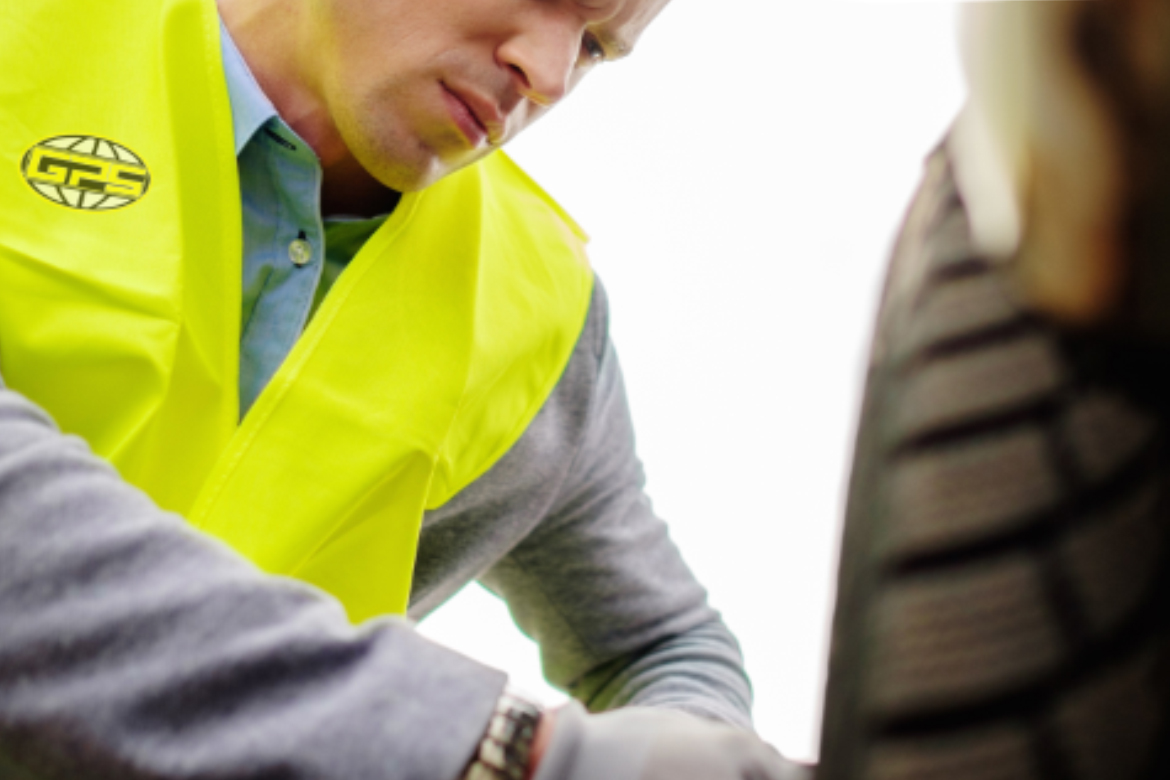 24/7 Albuquerque Roadside Assistance - Flat Tire & Jump Start Service